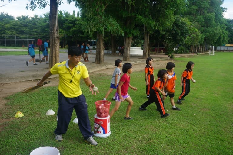 Cricket Thai women 3 